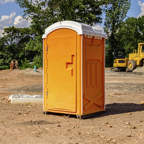 are there different sizes of portable toilets available for rent in Harris IA